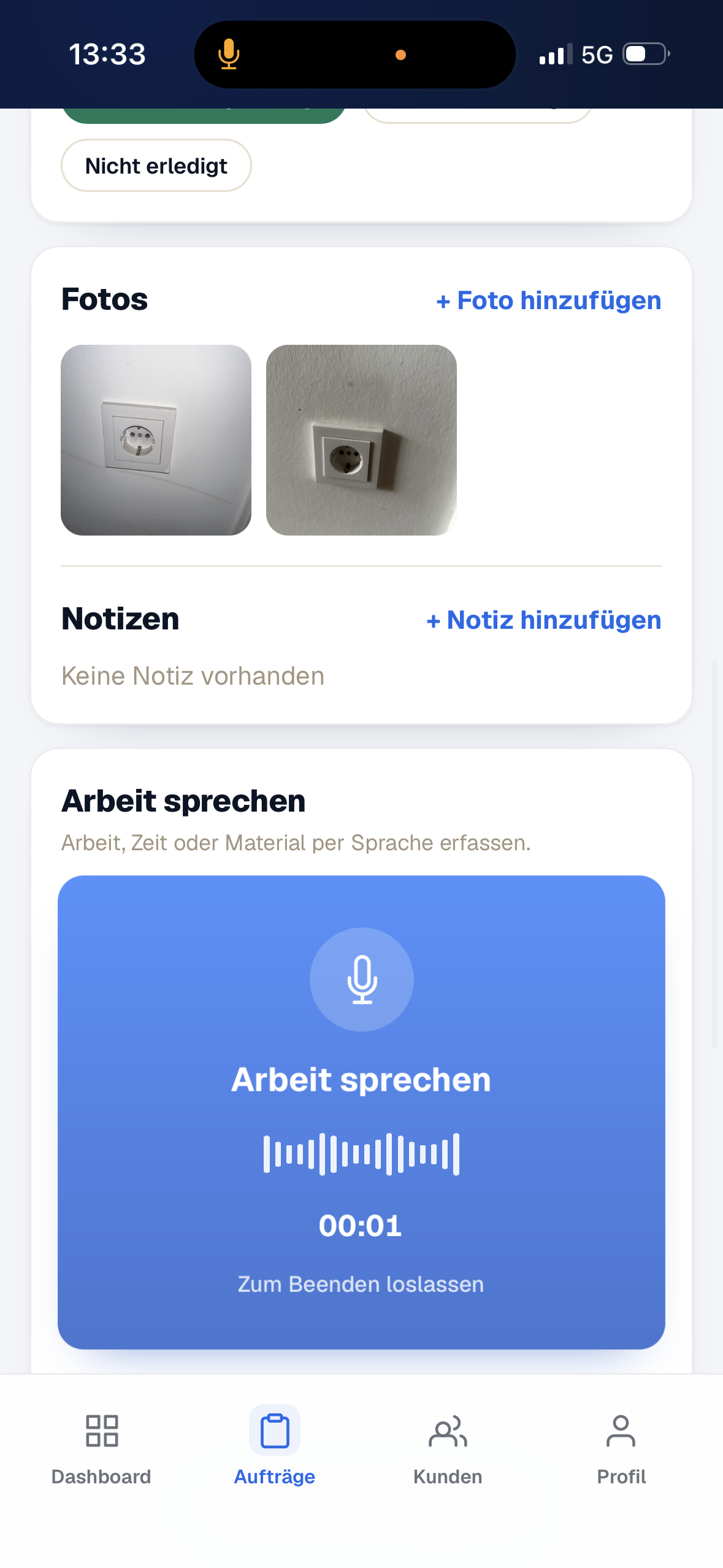 App-Screen: Arbeit per Sprache aufnehmen